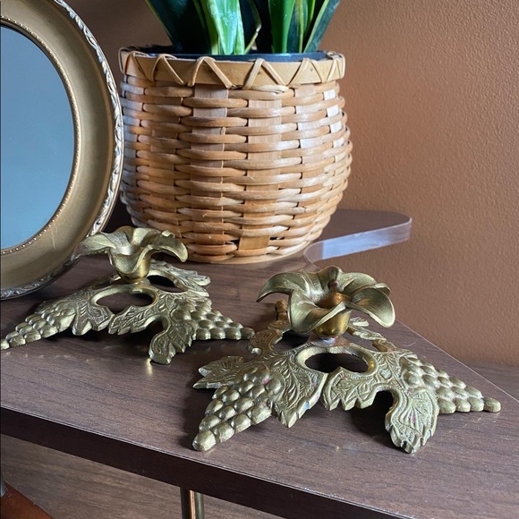 Vintage brass grapevine candle holders - Picture 2 of 3